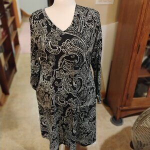 LulaRoe Women's Dress with pockets!!!!!